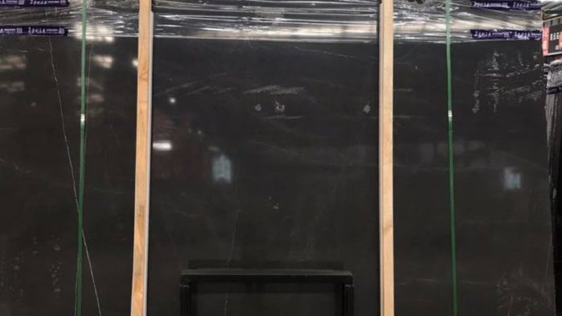 岩板餐桌一体定制，台面选择揭秘：材质与工艺的较量**