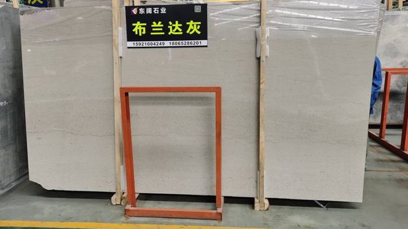 微晶石通体板：揭秘其背后的技术魅力与选材之道**