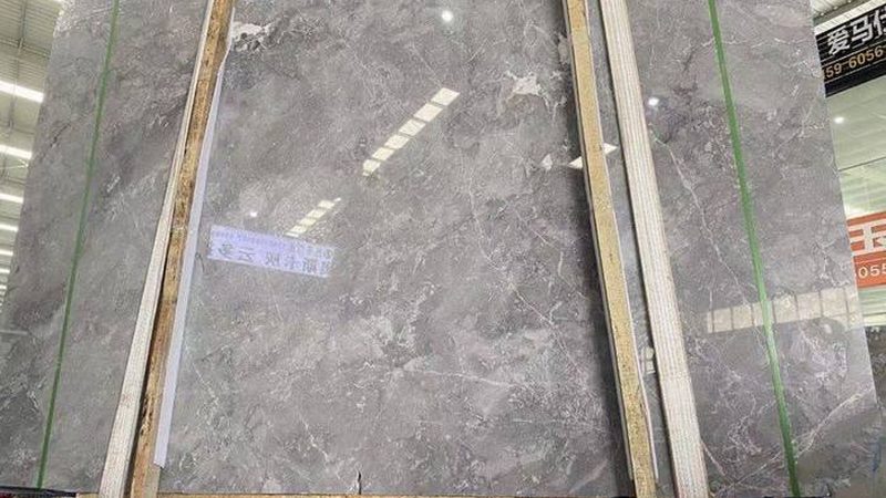 微晶石与岩板：材质解析与性能对比